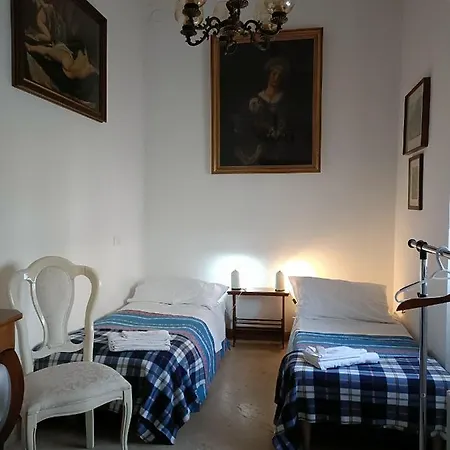 Chez Martha Bed & Breakfast *